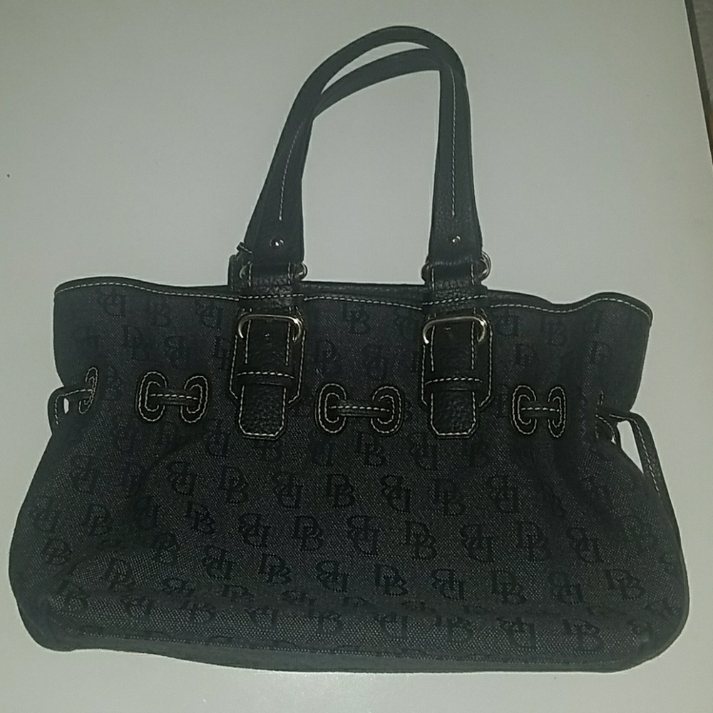 *REDUCED* Dooney and Bourke Purse